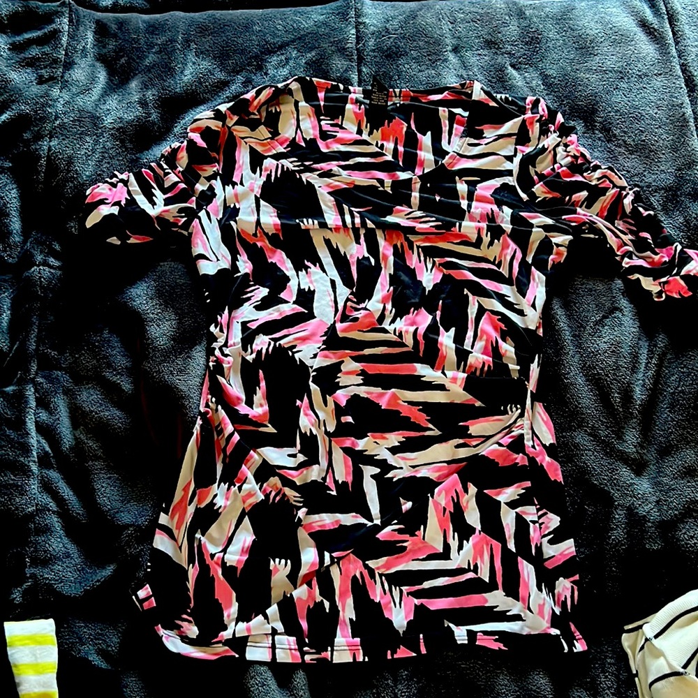 3/4 length blouse.